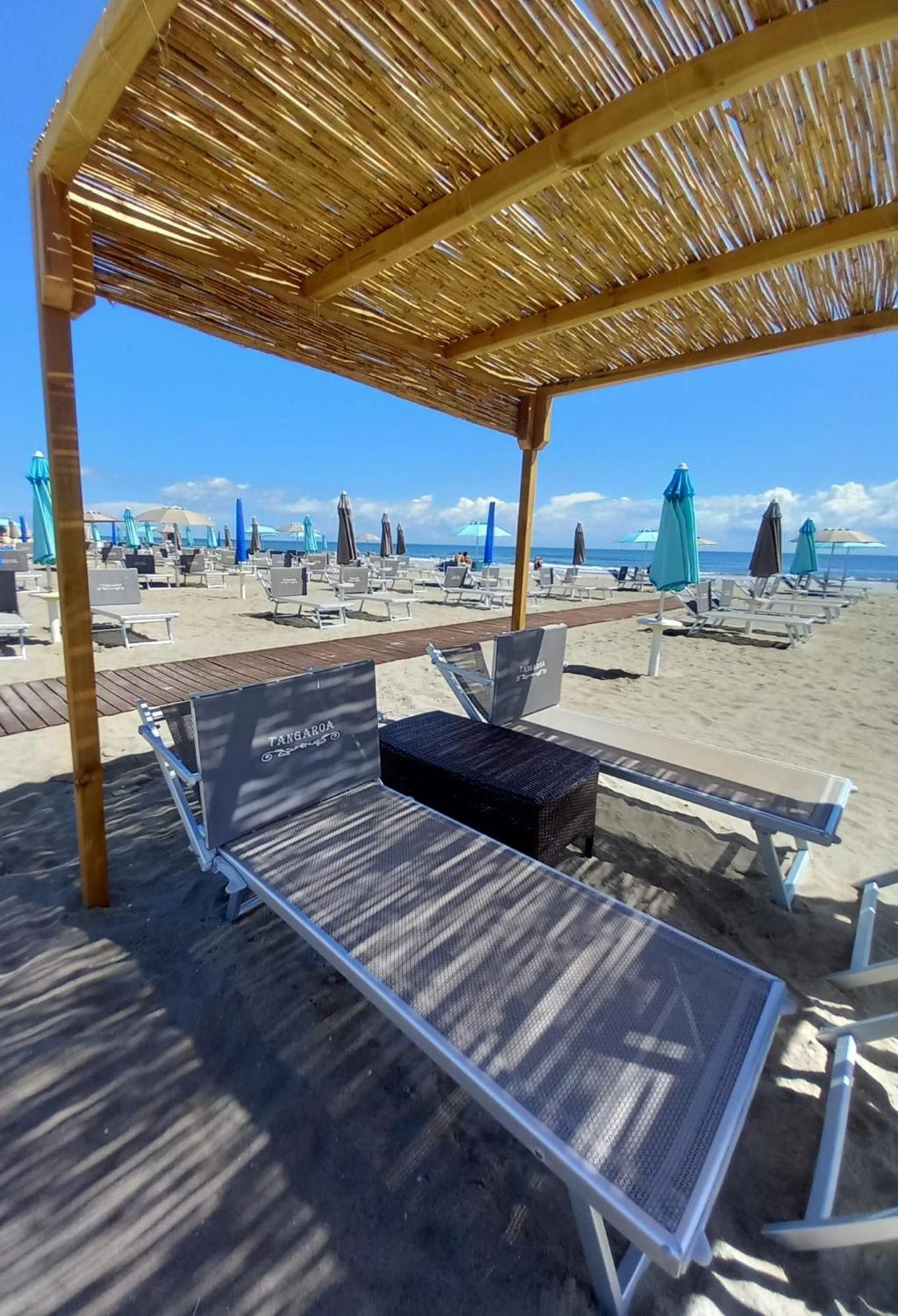Hotel Ariella Milano Marittima Bagian luar foto