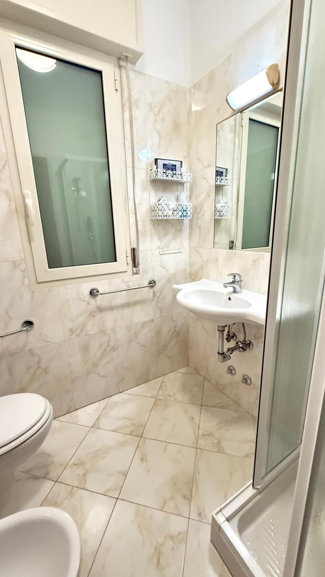Hotel Ariella Milano Marittima Bagian luar foto